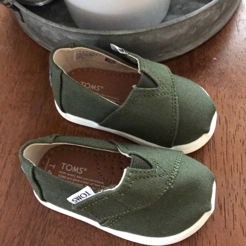 Baby Toms shoes